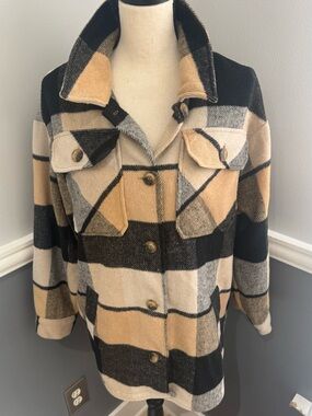Ashley By 26 International Plaid Utility Shacket in Black, Tan & Gray Size L